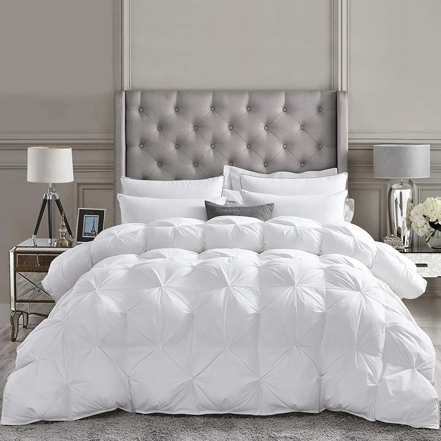600 Thread Count Egyptian Cotton Siberian Goose Down Comforter, 750 Fill Power, (King, White - Pinch Pleat)