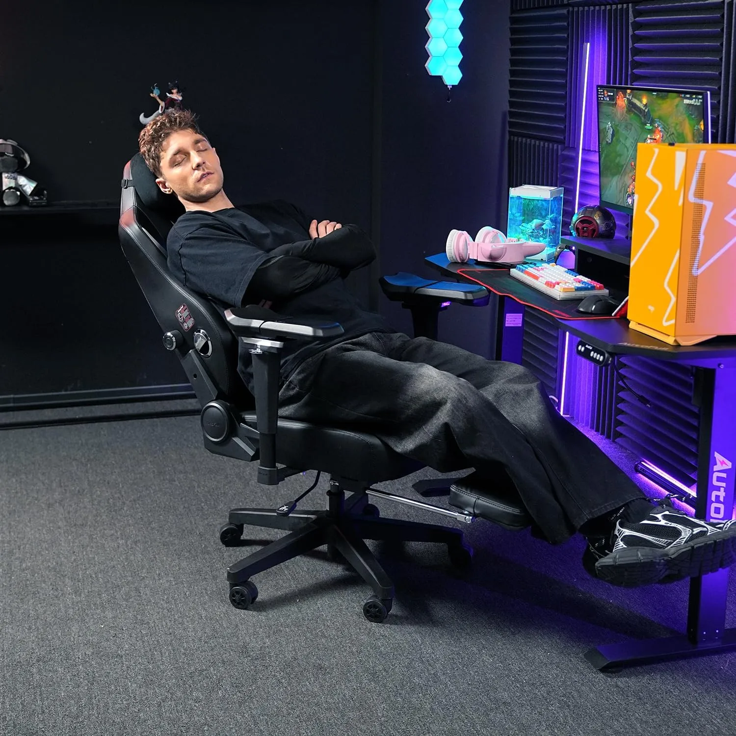 AutoFull M6 Gaming Chair, Ergonomic Office Chair with Ventilated Heating, AUTO Dynamic Tracking Lumbar Support, 6D Adjustable Armrests and Footrest (Black)