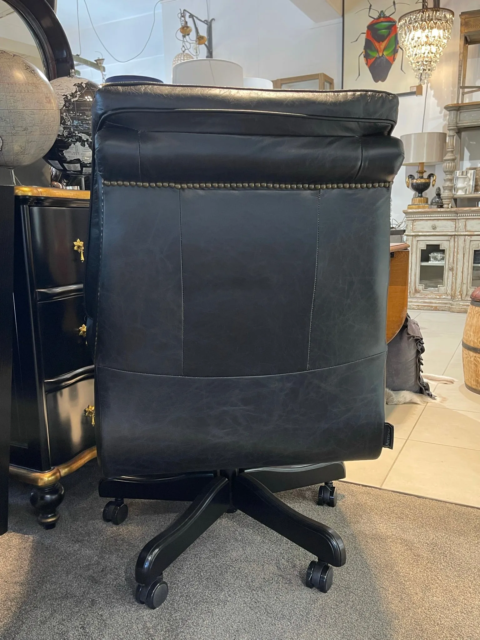 Bankers Adjustable Leather Chair