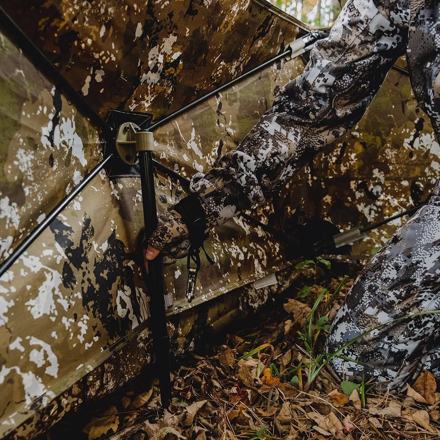 Barronett Blinds Adjustable Panel Blind, Ultra-Portable Concealment, Adjustable Height, 1-2 Person, Crater Thrive