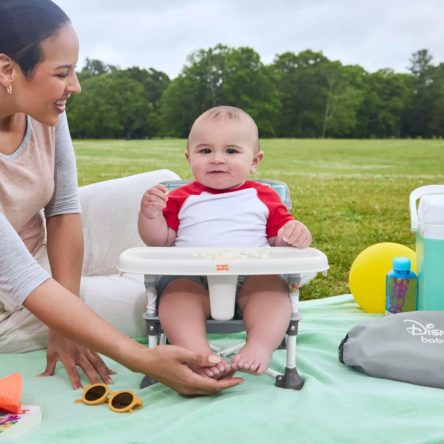 Bright Starts Disney Winnie The Pooh Pop 'N Sit Portable Booster, Indoor/Outdoor Use, Floor Seat with Feeding Tray, 6 Mos - 3 Yrs