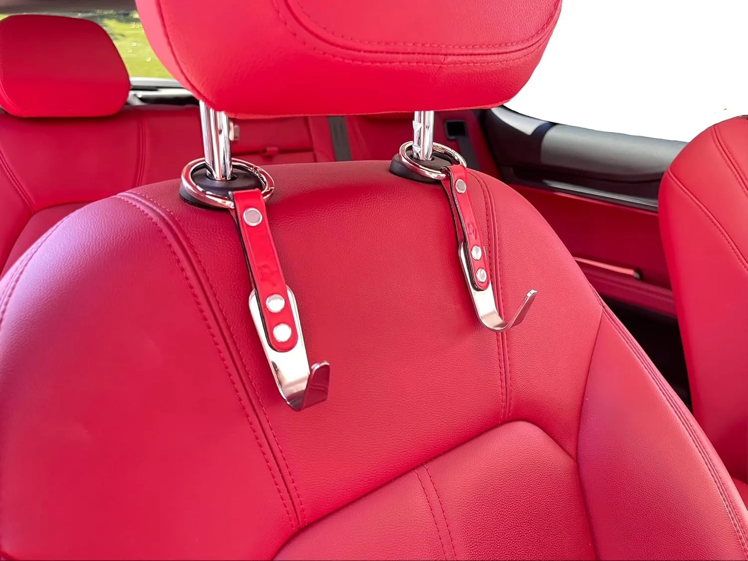 Car Headrest Hanger Hooks 2 Pack Premium Leather Stainless Steel Car Seat Head Rest Storage Organizer Universal for Handbag Purse Vehicle Car Rustic Brown Leather Black Hook