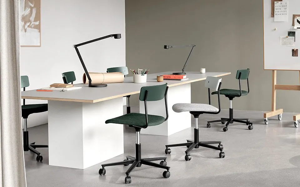 Cross Task Chair by Takt