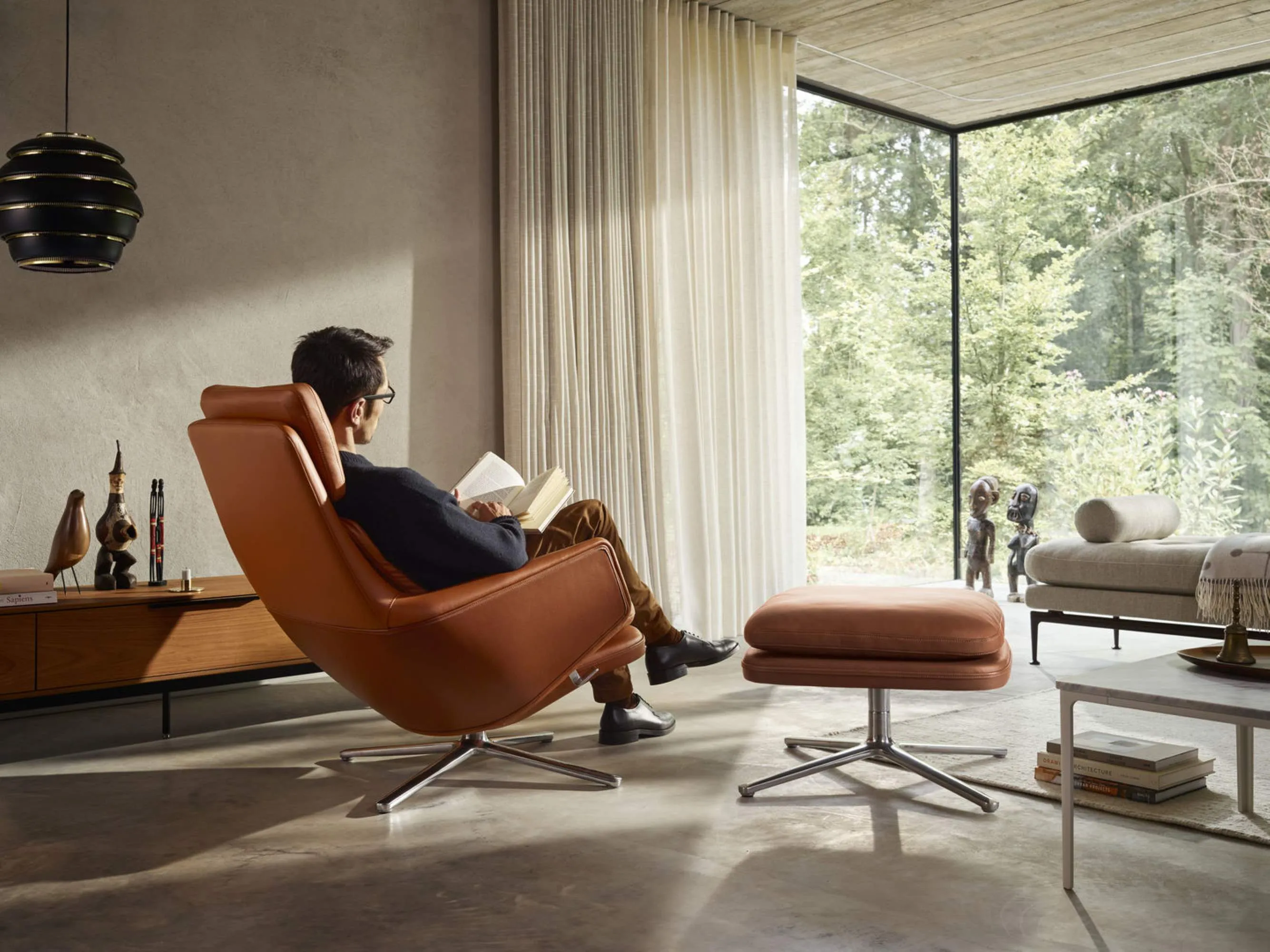 Grand Relax with Ottoman