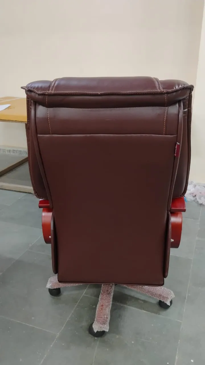 High Back Director Chair with Height Adjustable Wooden Base