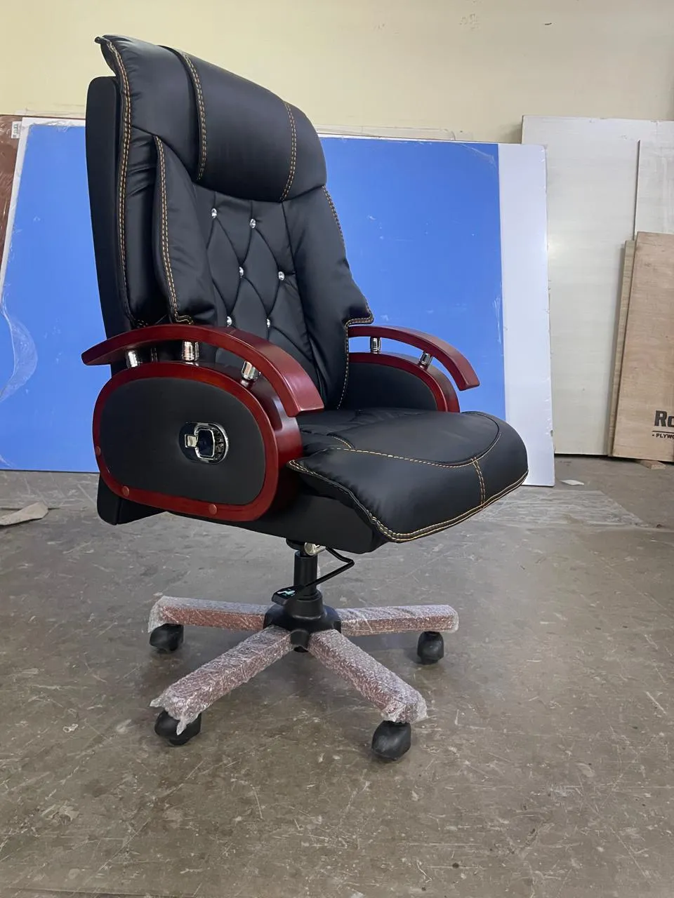 High Back Director Chair with Height Adjustable Wooden Base