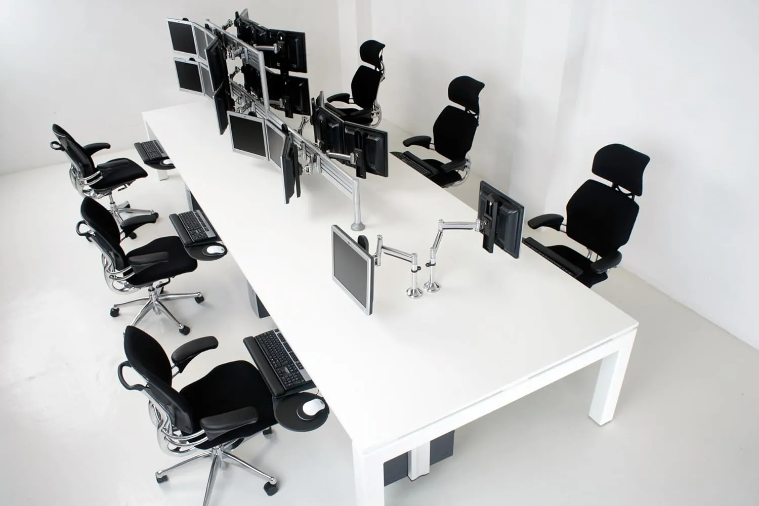 Humanscale Freedom Office Chair with Headrest - Ergonomic Work Chair with Standard Height Adjustable Duron Arms - Wheels for Carpet - Graphite Frame with Boysenberry Red Fourtis Fabric