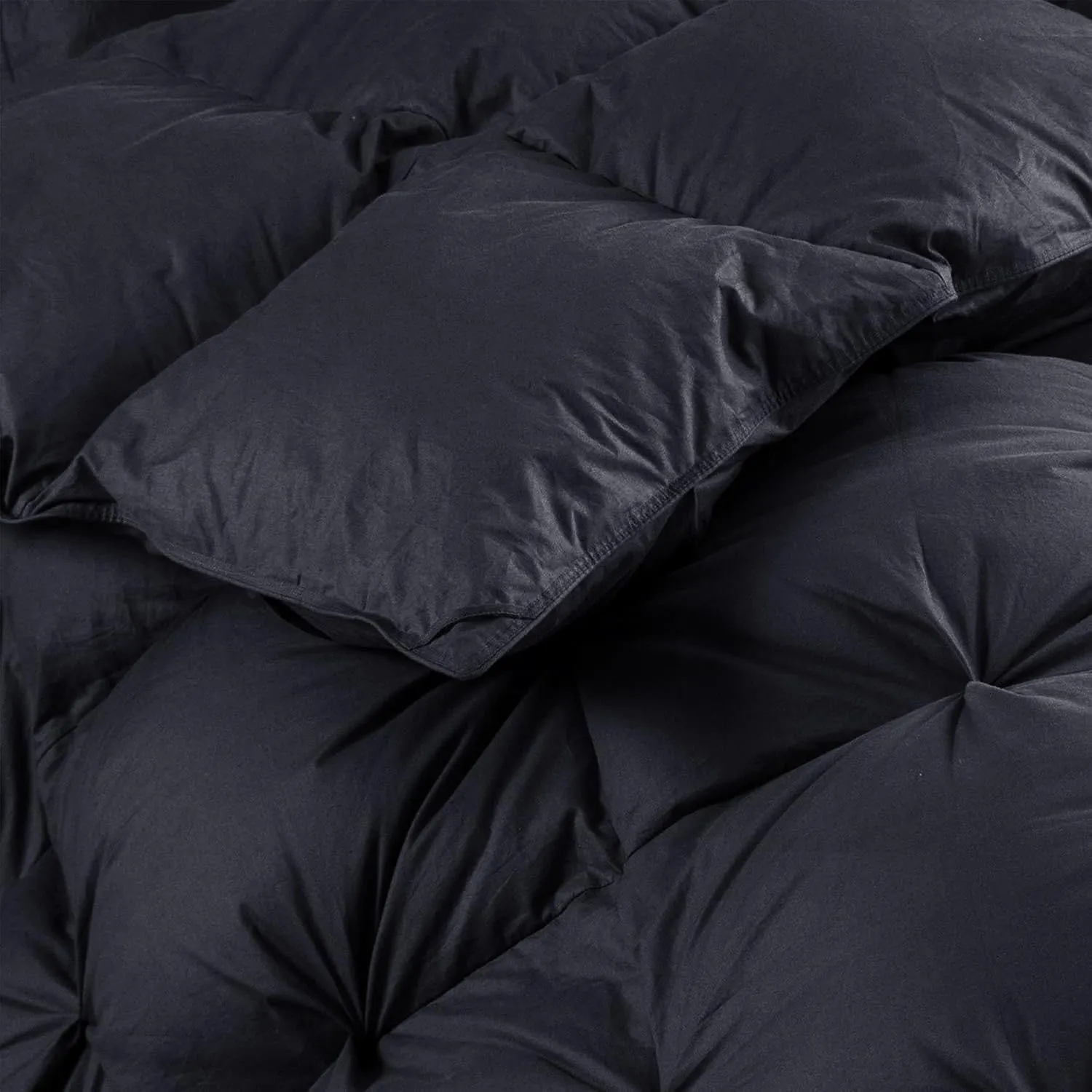 Luxurious All-Season Goose Down Feather Fiber Comforter King Size Duvet Insert, Exquisite Black Pinch Pleat Design, Premium Baffle Box, 100% Egyptian Cotton Cover, 70 oz. Fill Weight, Black