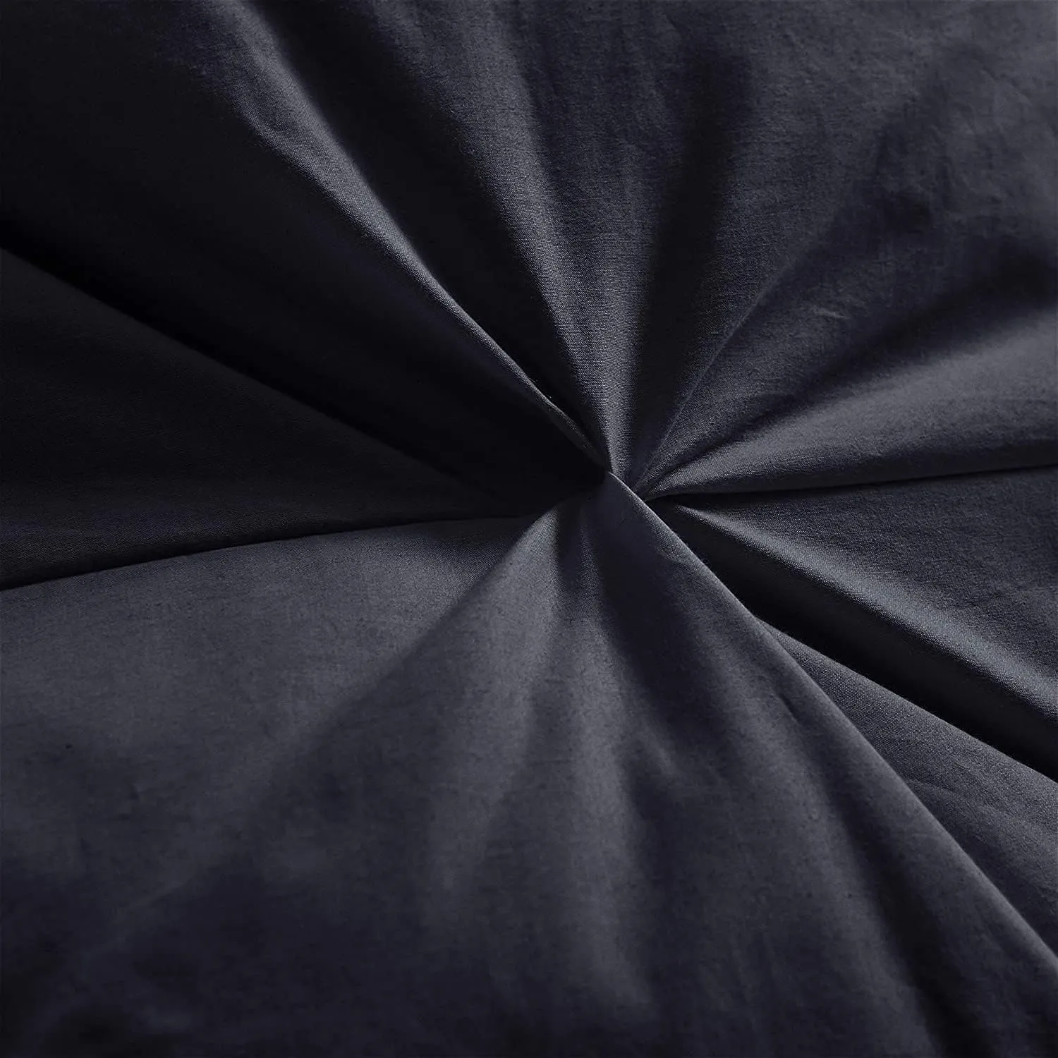 Luxurious All-Season Goose Down Feather Fiber Comforter King Size Duvet Insert, Exquisite Black Pinch Pleat Design, Premium Baffle Box, 100% Egyptian Cotton Cover, 70 oz. Fill Weight, Black