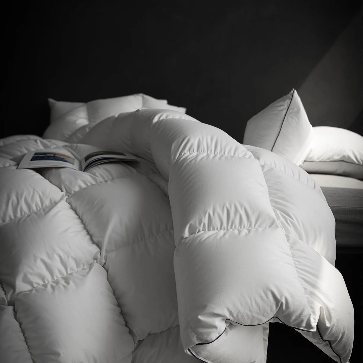 Luxury Down Fiber Comforter Twin Size - High Fill Power Medium Warmth for All Season Duvet Insert - Light Weight, White (68" x 90")