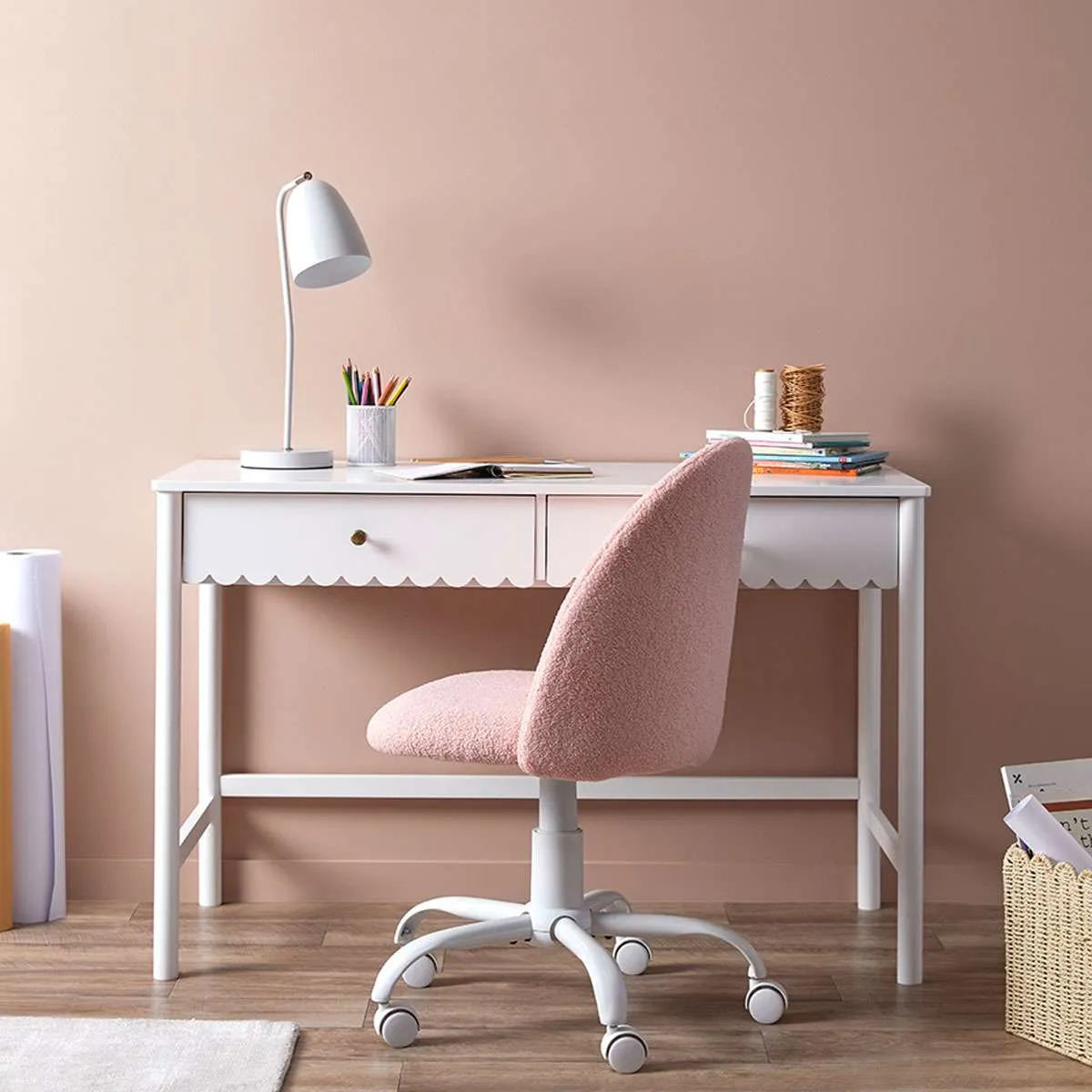 Maisie   Nolan Pink Furniture Set
