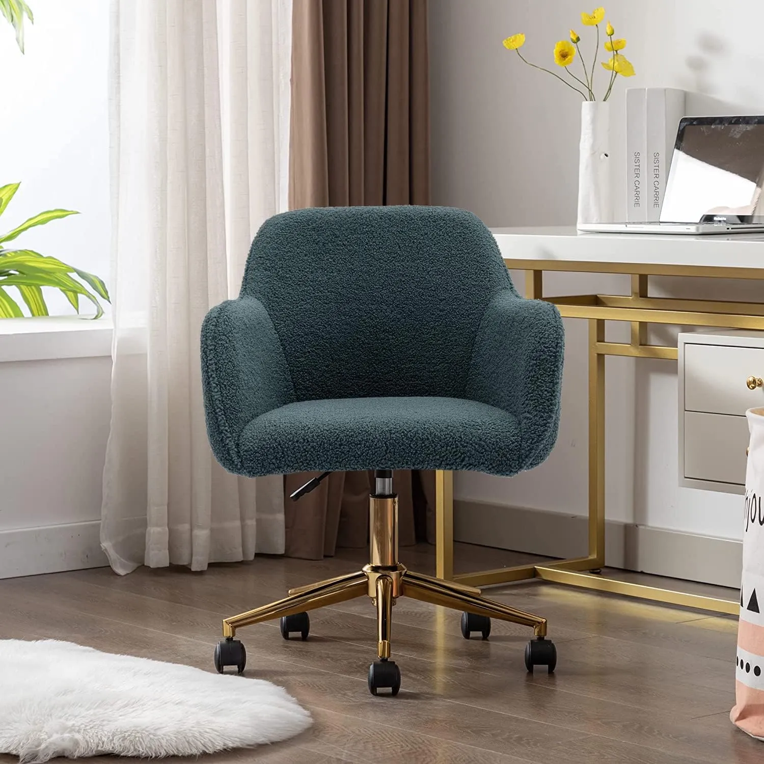 Modern Faux Fur Home Office Chair, Upholstered Elegant Makeup Vanity Chair for Teen Girls Swivel Desk Chair with Gold Base, Height Adjustable Leisure Swivel Office Chair, Green