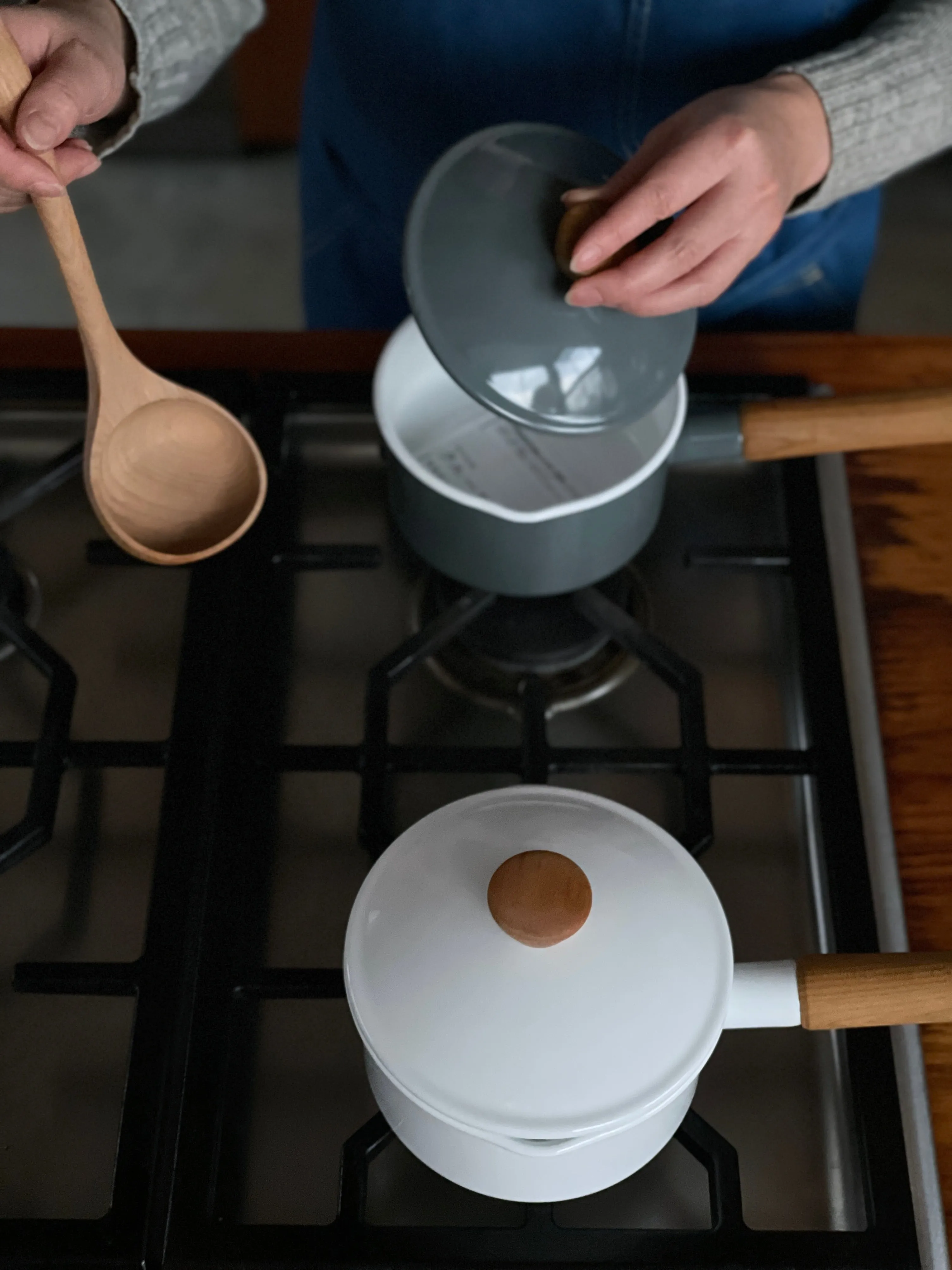 Noda Horo Couleur Enamel Sauce Pan 14cm with lid