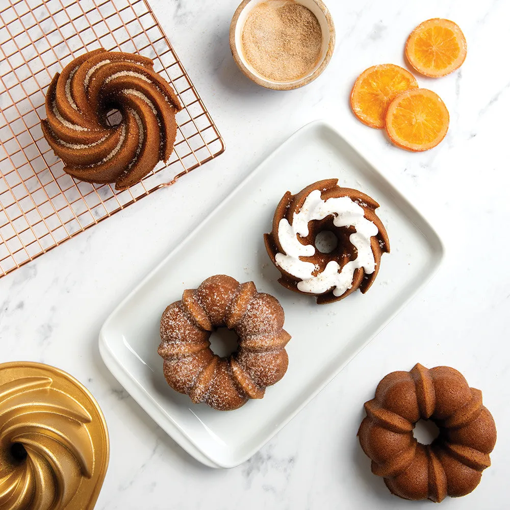 Nordic Ware Bundt ® Duet Pan