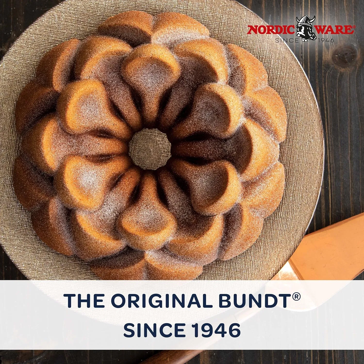 Nordic Ware Magnolia Bundt, 10 Cup, Toffee