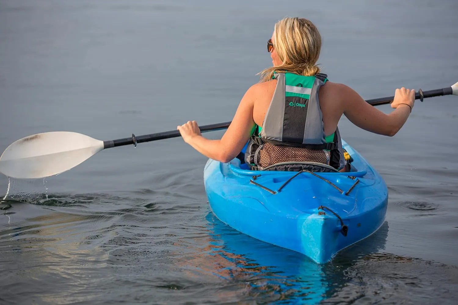 Onyx U.S. Coast Guard and Transport Canada Approved MoveVent Dynamic Paddle Vest for Adults for Kayaking, Canoeing, Stand Up Paddleboarding