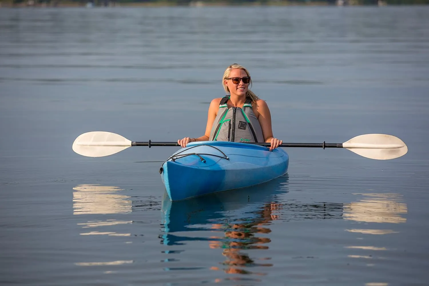 Onyx U.S. Coast Guard and Transport Canada Approved MoveVent Dynamic Paddle Vest for Adults for Kayaking, Canoeing, Stand Up Paddleboarding