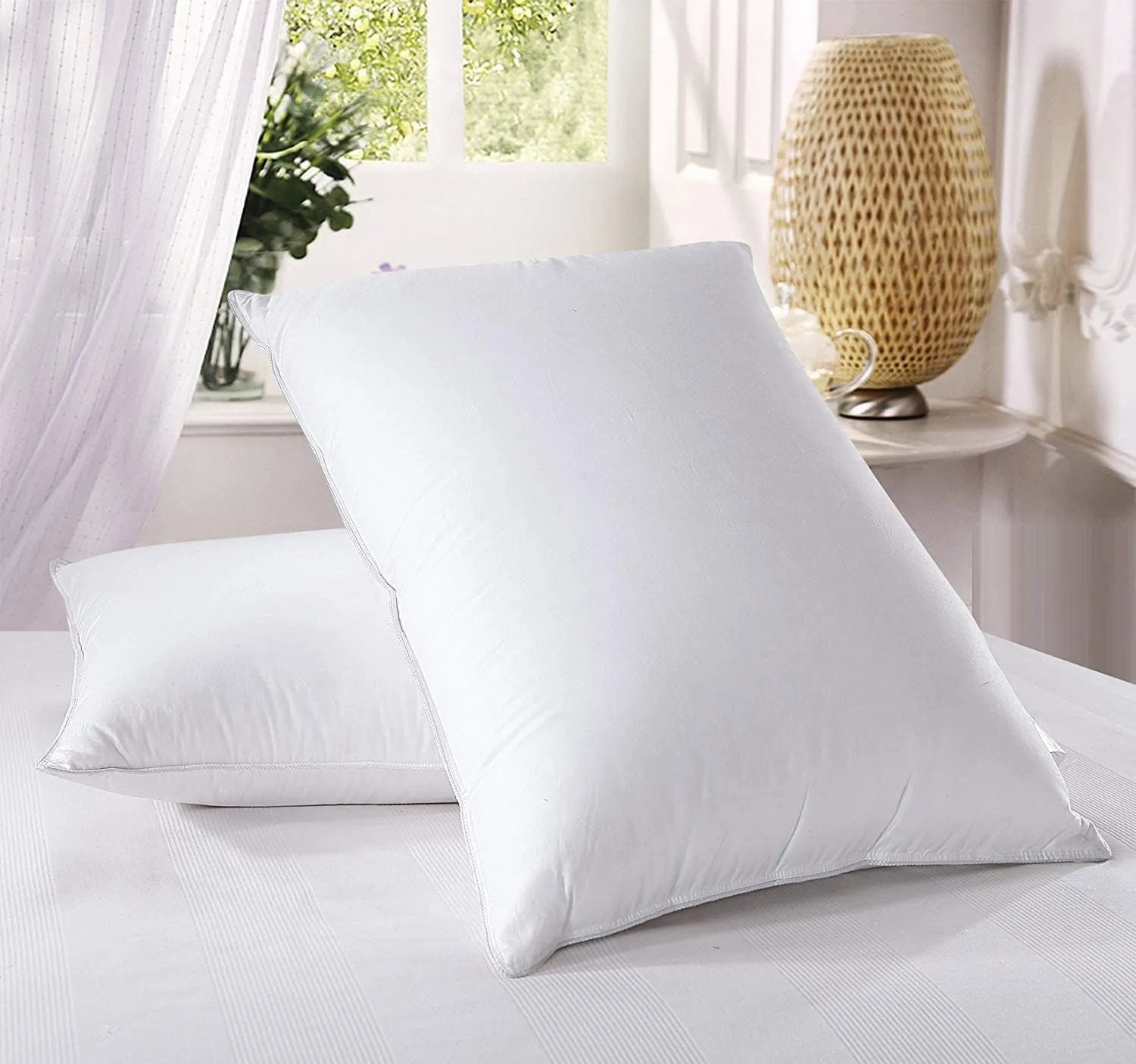 Royal Tradition Down Pillows (Soft) Queen/Standard Size White Down Pillow, 100% Cotton Shell with 500-Thread-Count, 750-Fill-Power, 27-Ounces of Filling (Pack of 1)