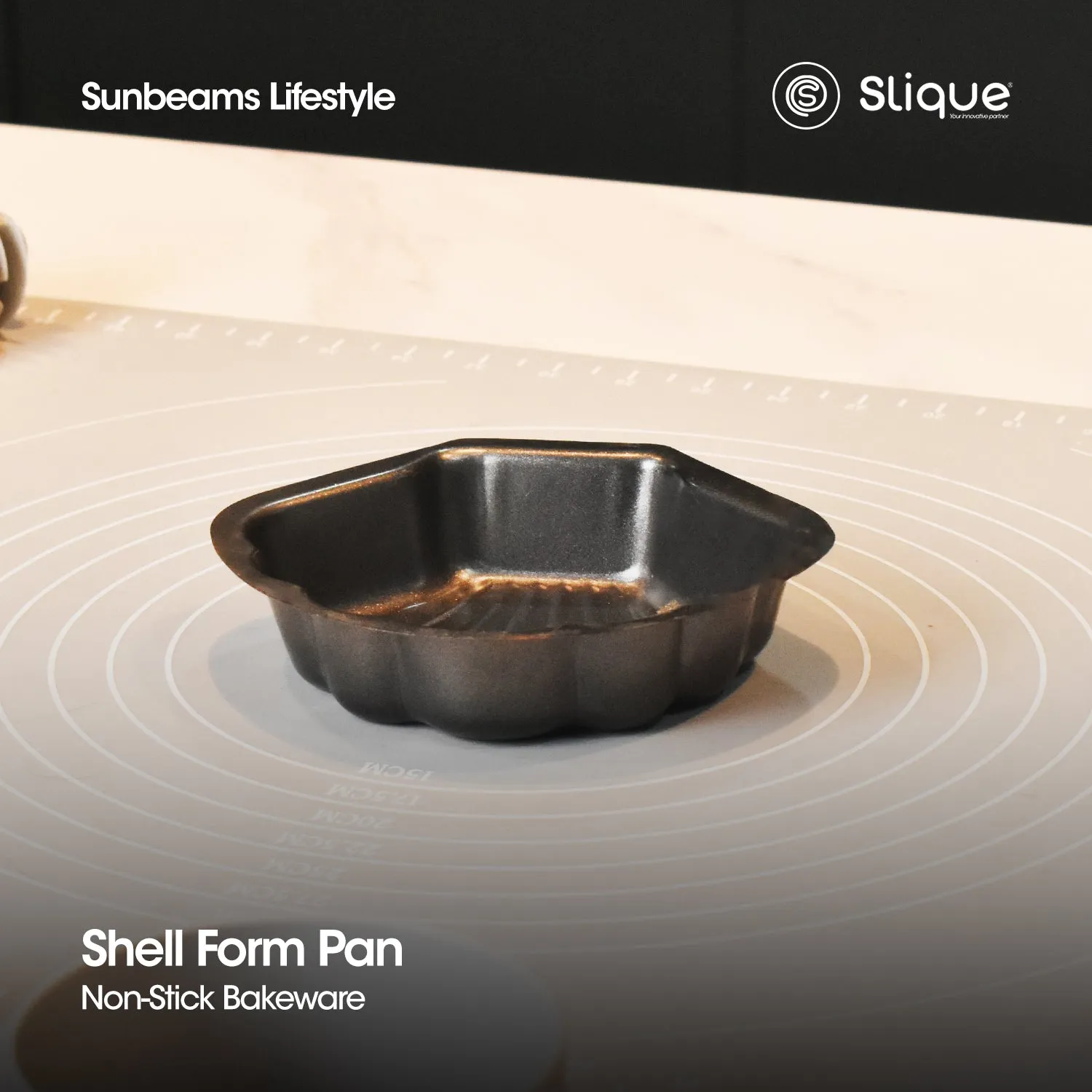 SLIQUE Premium Non-Stick Shell Shape Muffin Pan Oven Safe 13.4x12.3x3cm