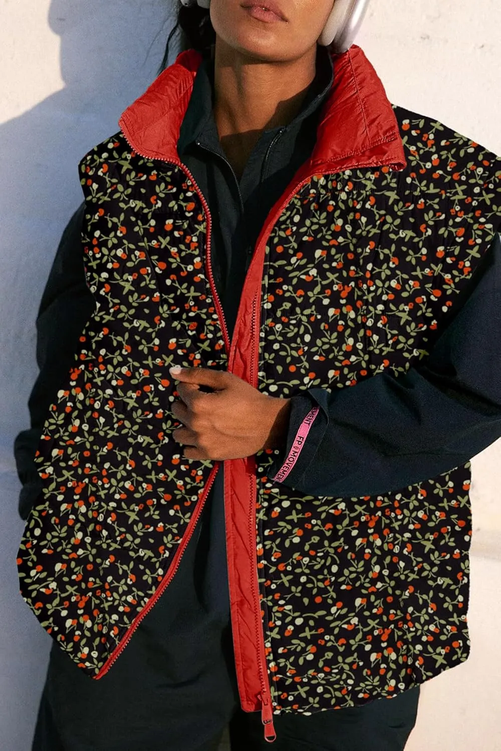 Tankaneo Womens Floral Oversized Puffer Vest Cap Sleeve Winter Warm Puffy Quilted Jackets Coat