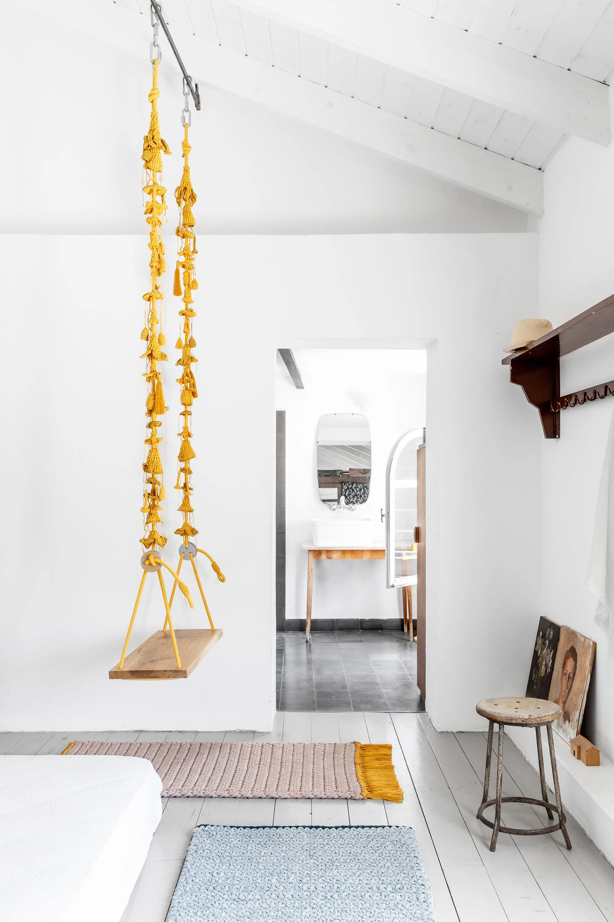 Textile Swing