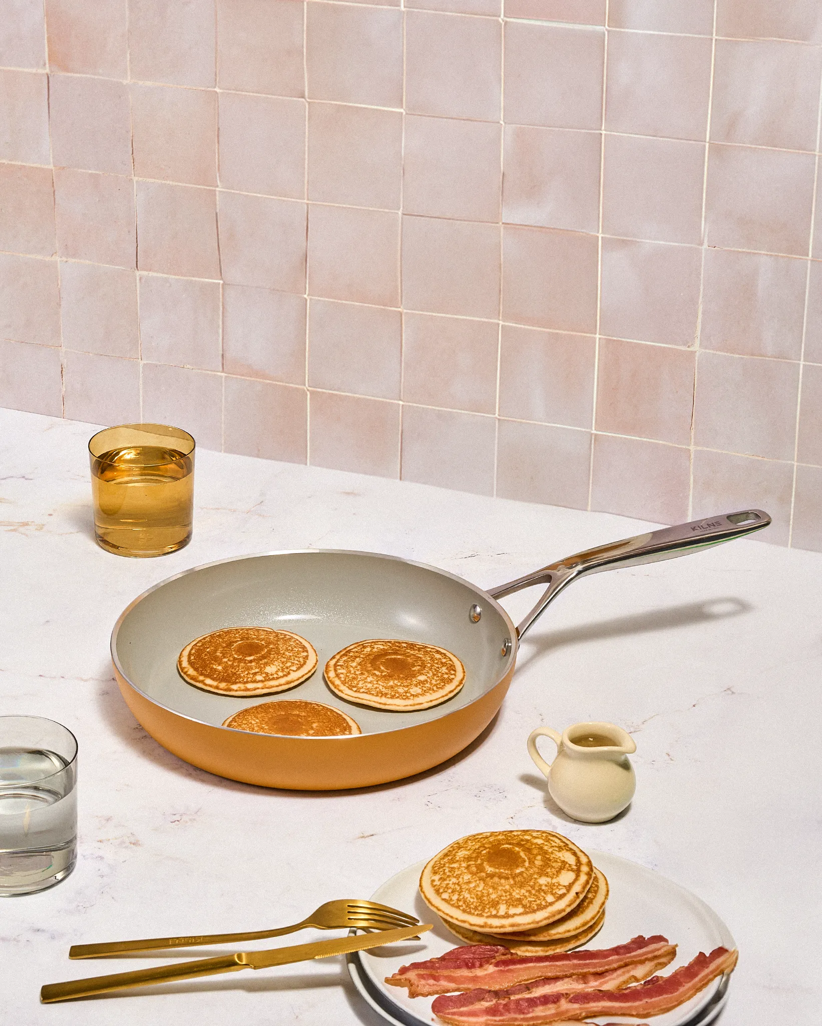 The 11" Ceramic Pan
