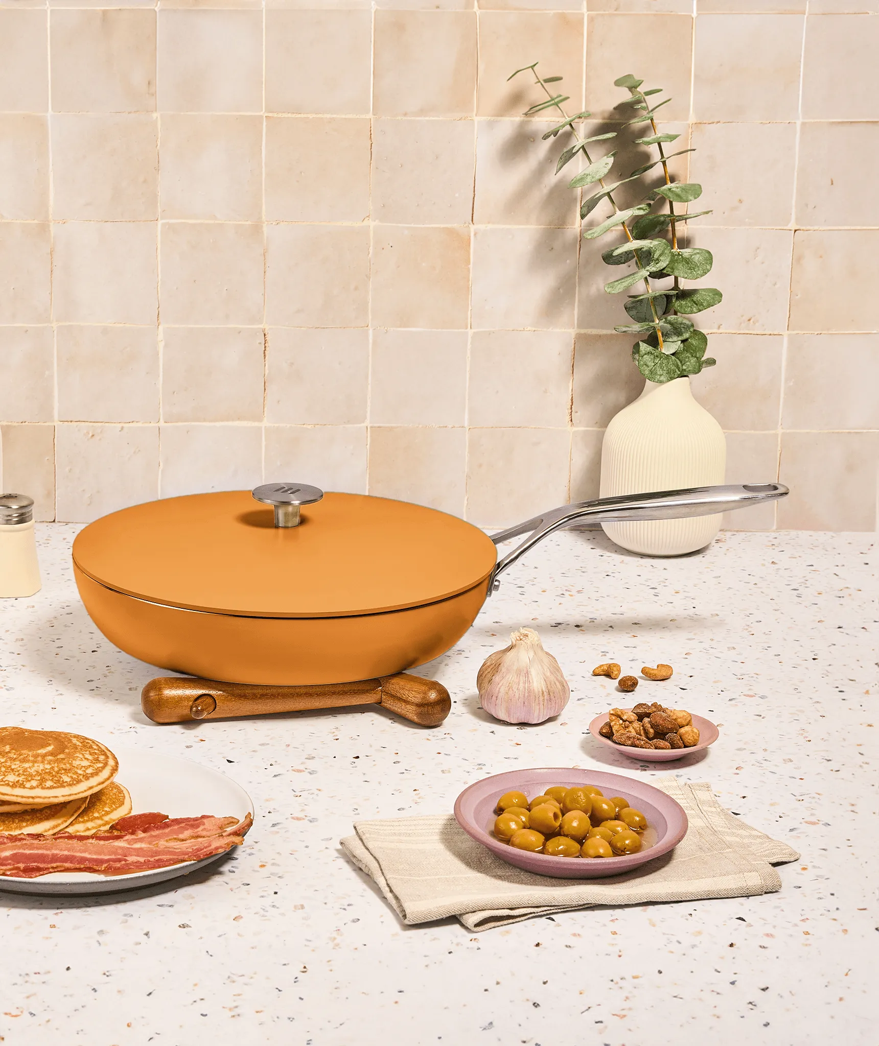 The 11" Ceramic Pan