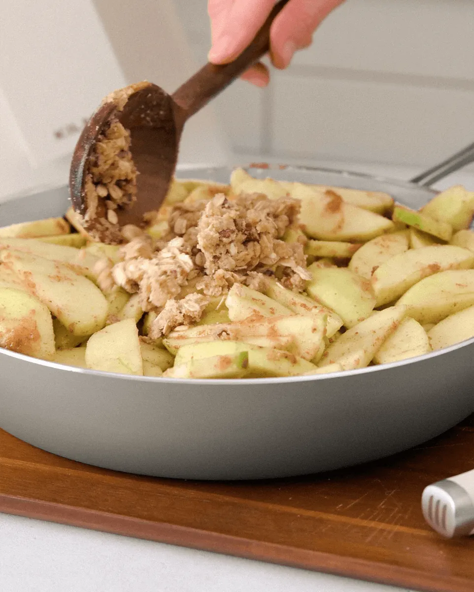 The 11" Ceramic Pan