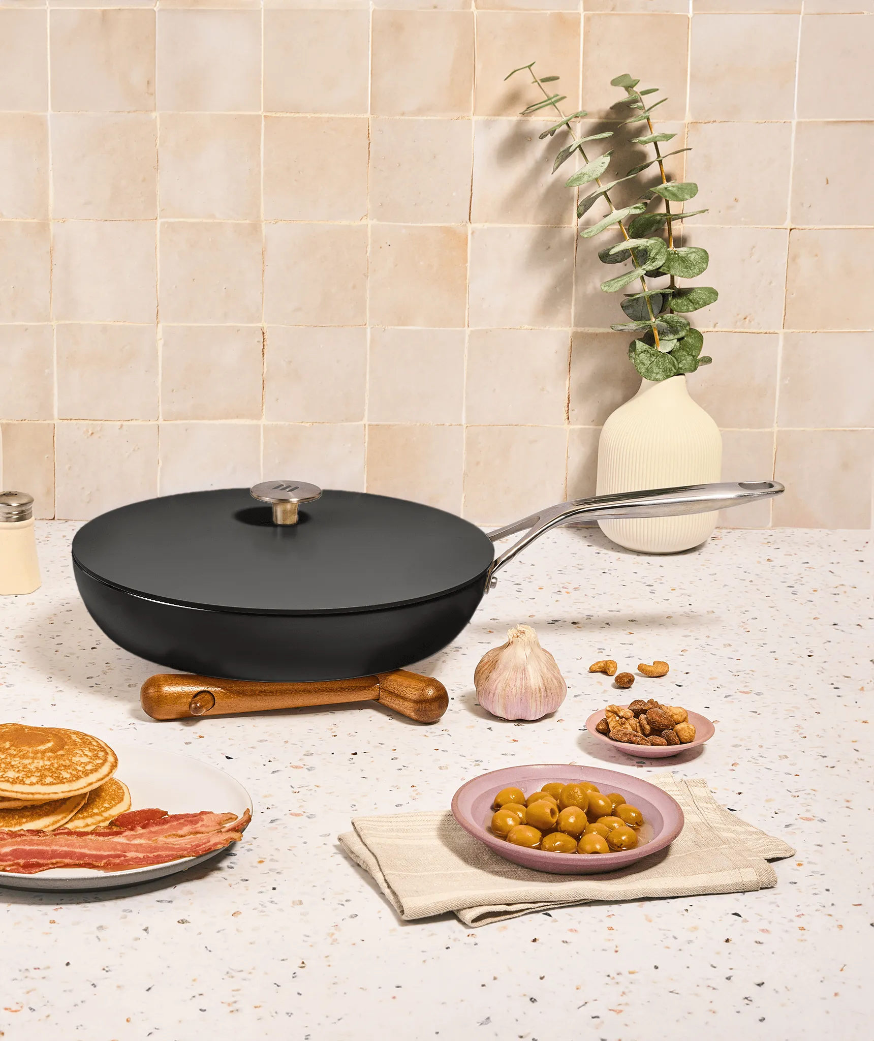 The 11" Ceramic Pan