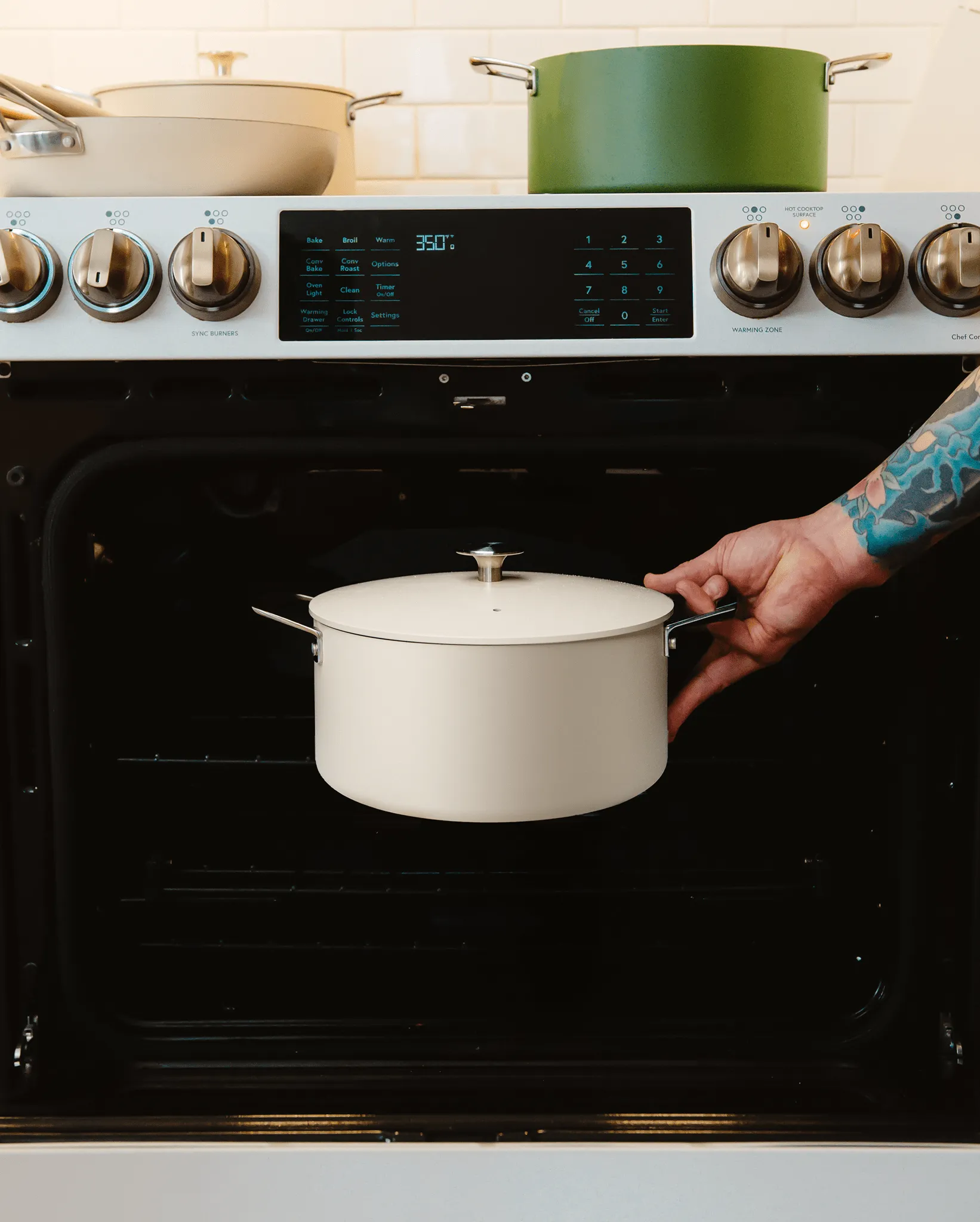 The 9.5" Ceramic Pot