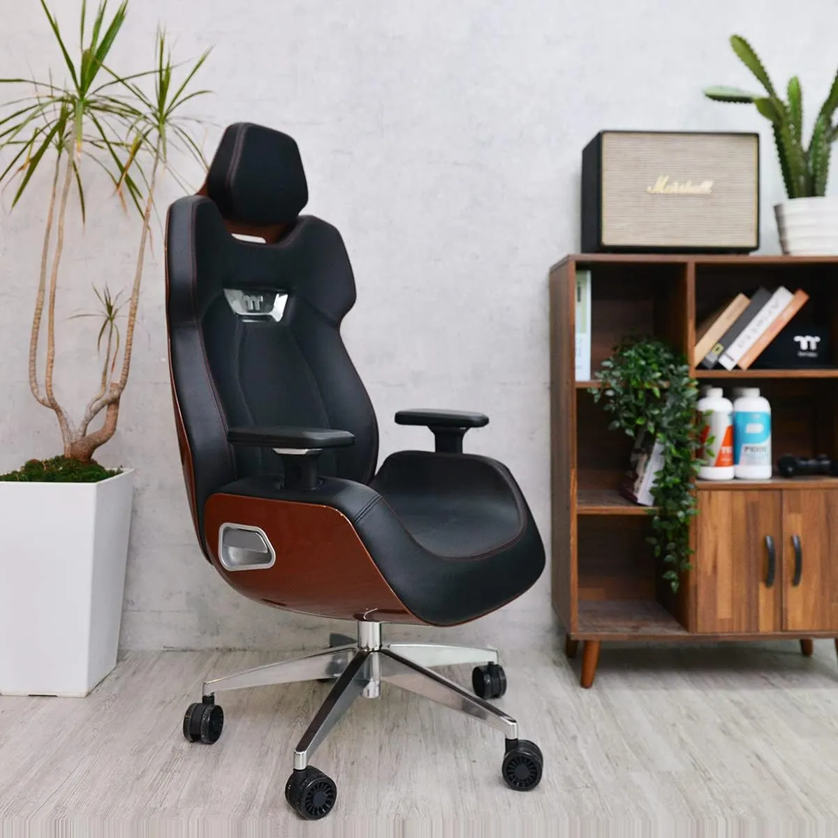 Thermaltake Argent E700 Real Leather Gaming Chair (Saddle Brown) Design by Studio F∙A∙Porsche, ‎GGC-ARG-BOLFDL-01