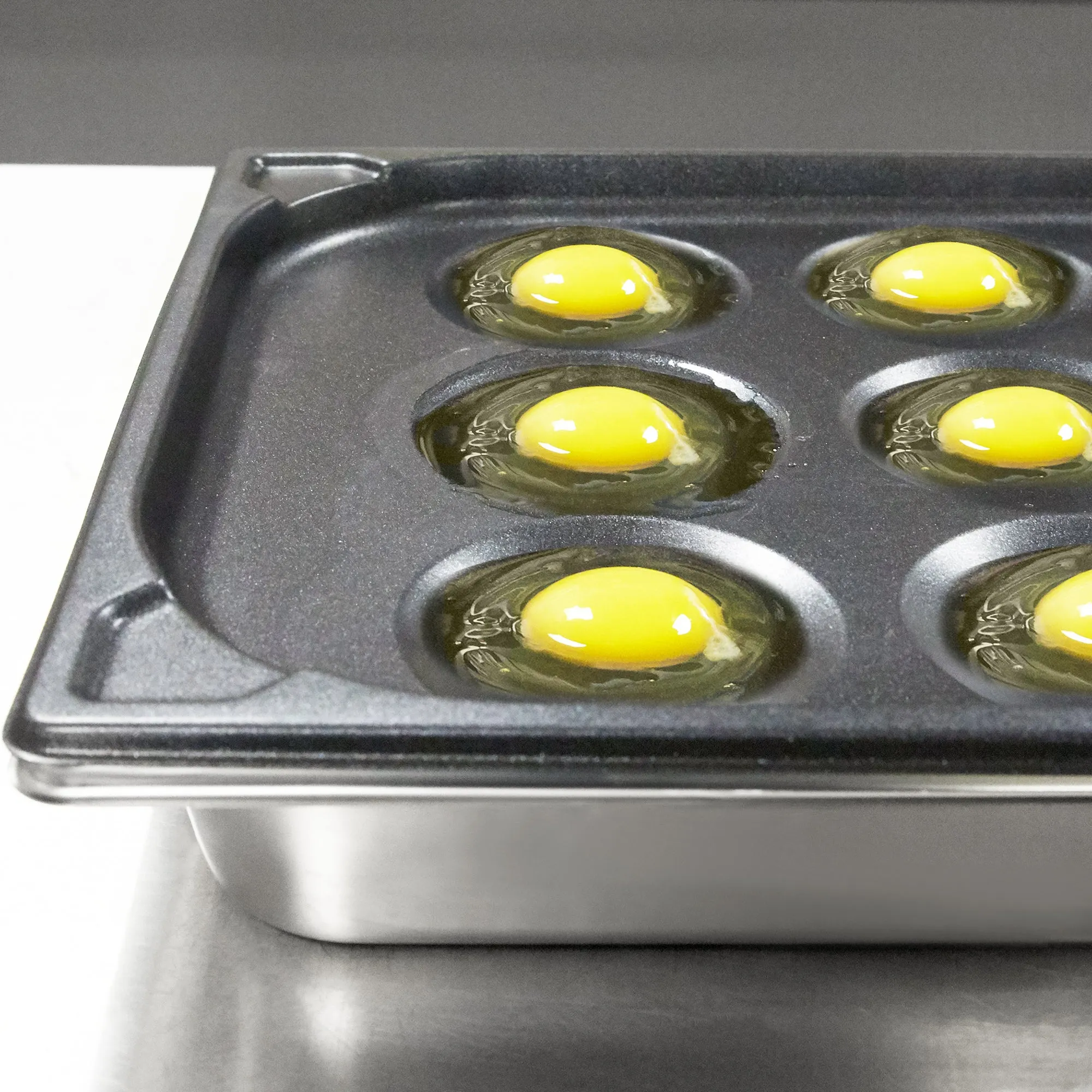Vollrath Full Size Food Pan Egg Poacher, Nonstick